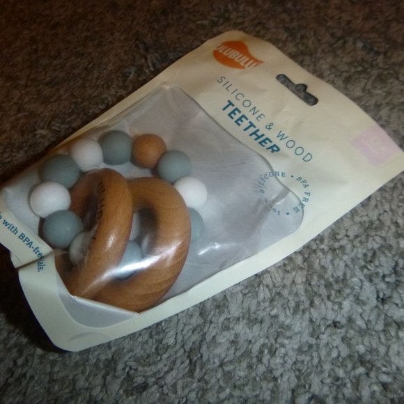 Set of 2 Silicone Wood Teether Ulubulu Lila & Jack *BRAND NEW* *FREE SHIPPING* - Picture 2 of 5